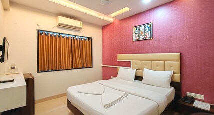 Great Samrat Residency Room Type - Deluxe Room