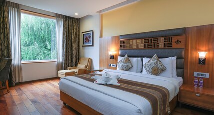 Renest Dunsvirk Court, Mussoorie Room Type - Sparrow Room with King or Twin Bed