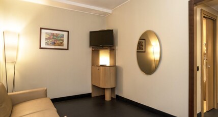 Mercure Eur Roma West Room Type - JUNIOR SUITE