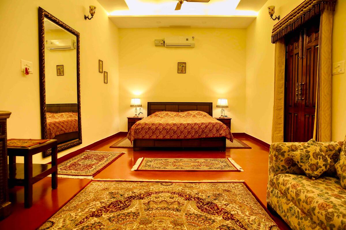 Sukhman Heritage Haveli | Rooms & Caretaker - Tap to explore photos