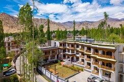Hotel Bayshu ( The Hosteller Leh )
