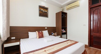 OYO 472 Lenka Hotel Room Type - Vietnam Standard Double