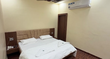 SHAGUN RESORT Room Type - Super Deluxe With Garden View