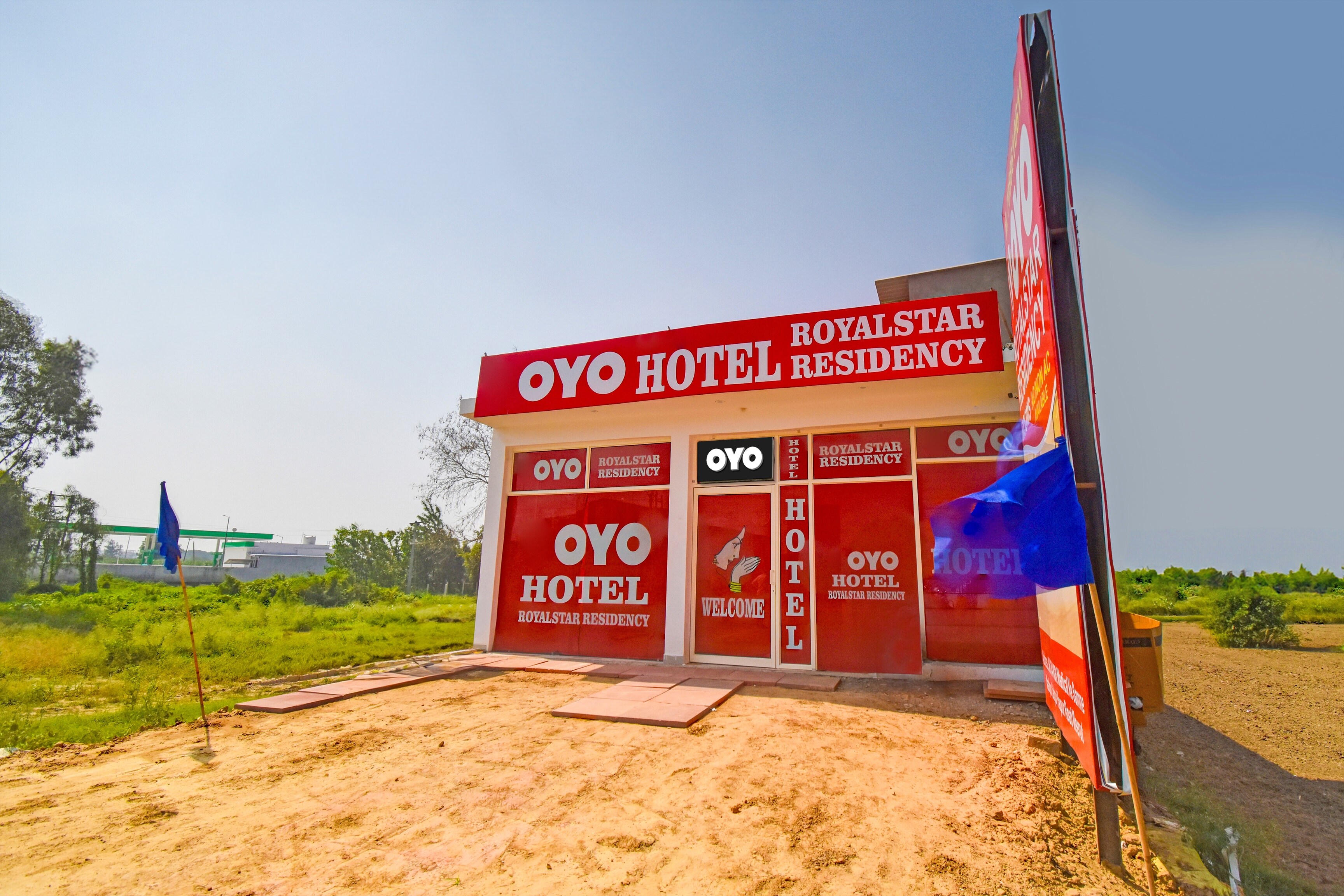 Hotel O ROYAL STAR RESIDENCY - Tap to explore photos