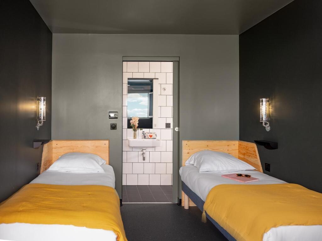 Eklo Hotel Paris Roissy CDG Airport - Tap to explore photos