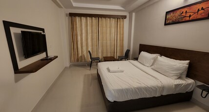 Hotel Park Raama Room Type - Deluxe Rooms