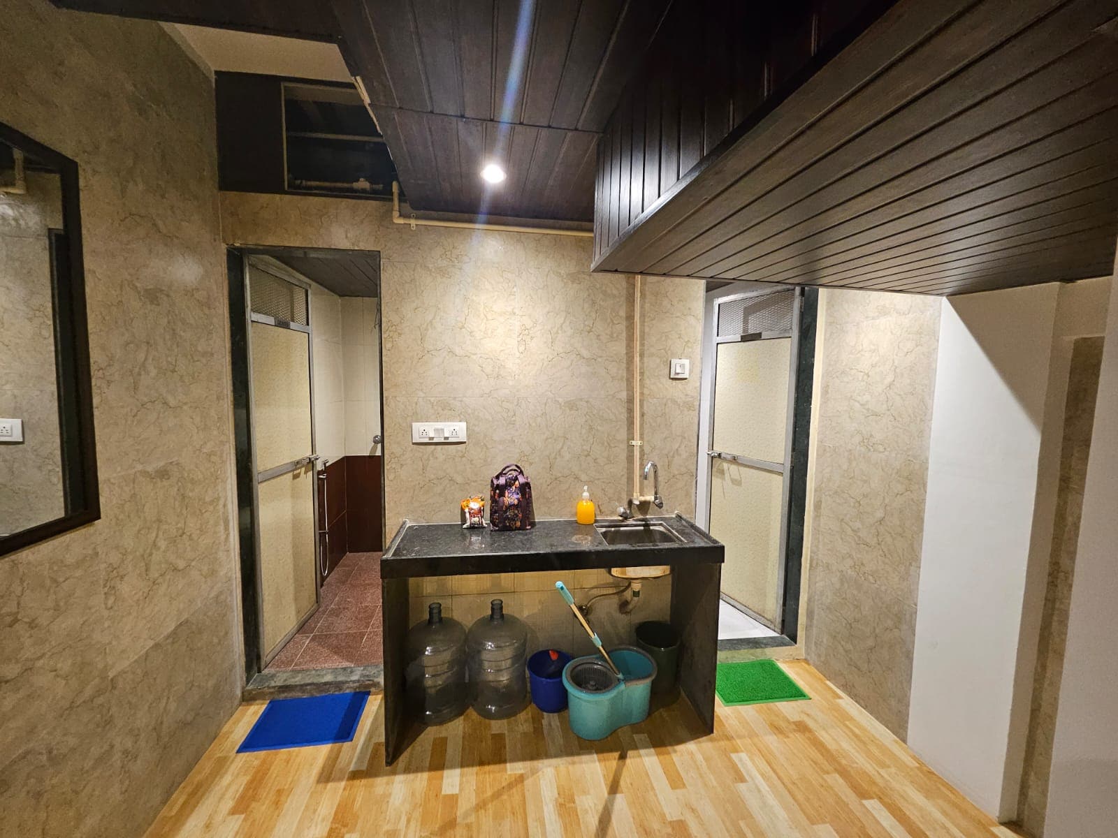 GARDEN CREEK DORMITORY FORT - Tap to explore photos