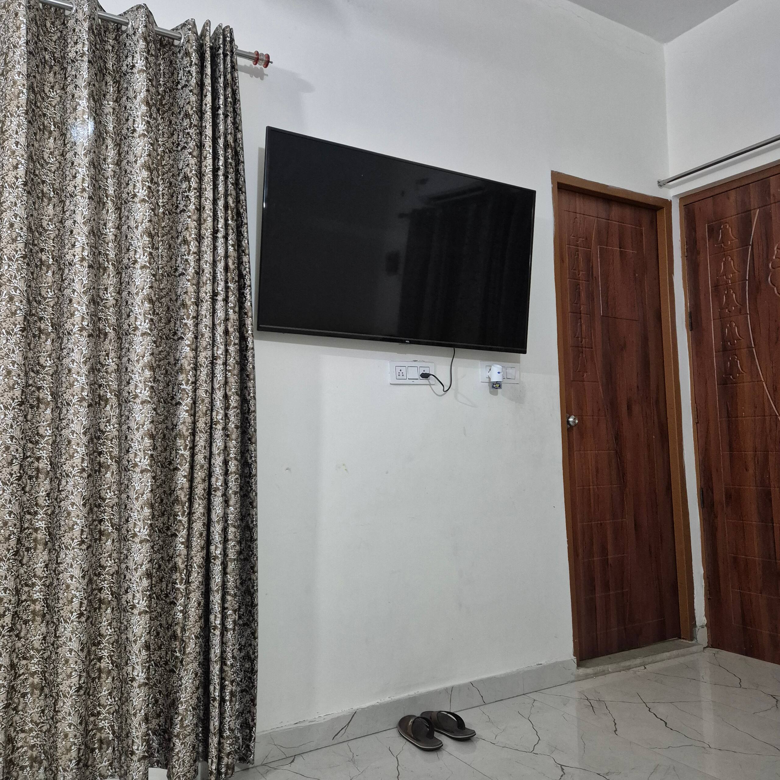 Devbhoomi Homestay Dehradun - Tap to explore photos