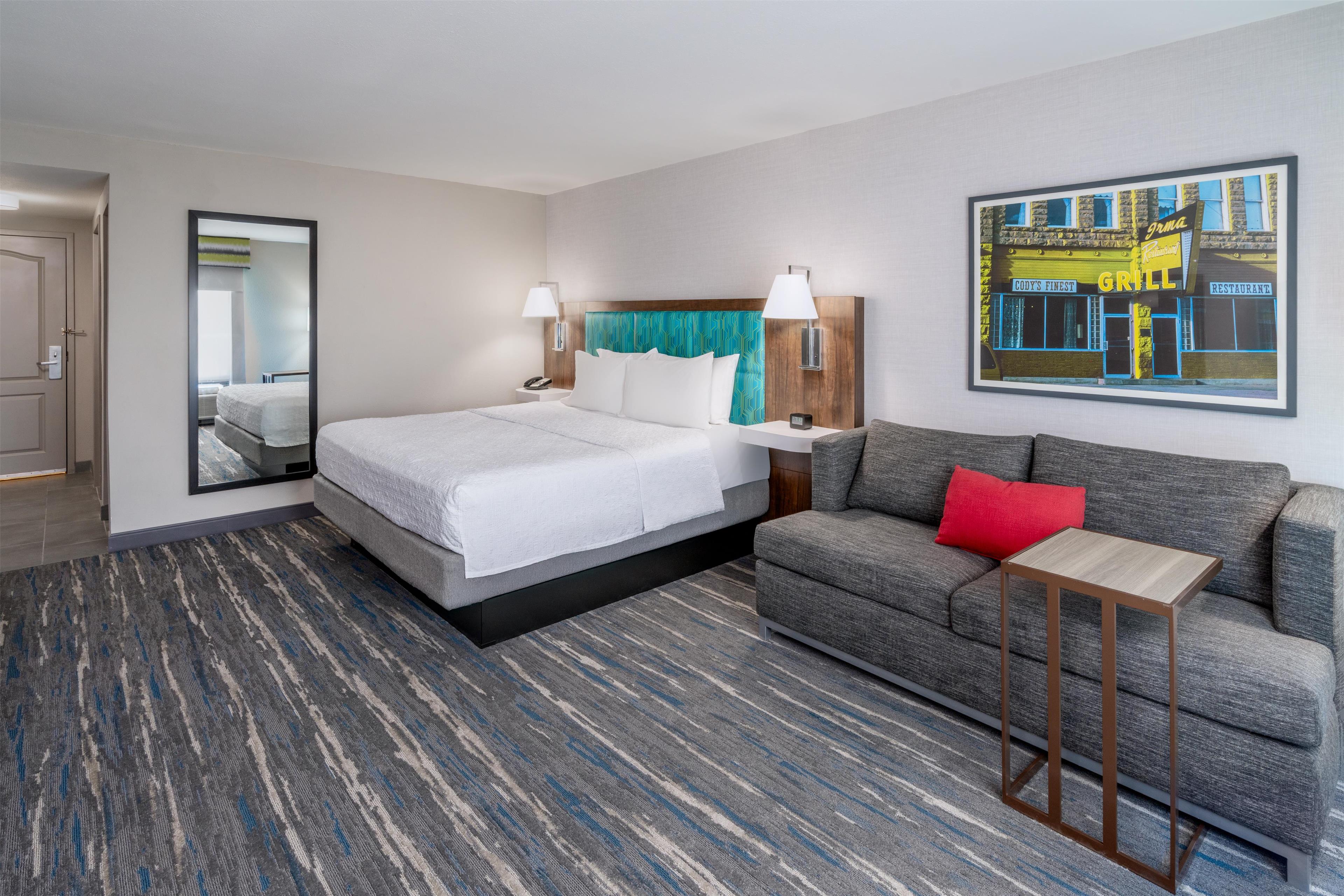 Hampton Inn by Hilton Sheridan - Tap to explore photos