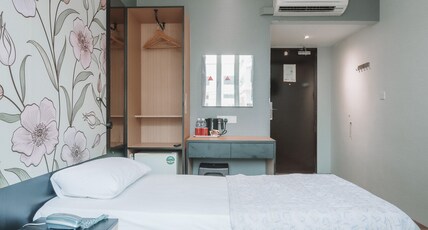 Hi Hotel Dot Room Type - Deluxe Twin, Window