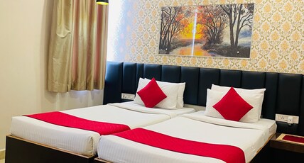 Clarks Inn Hampi Room Type - Superior Twin Room
