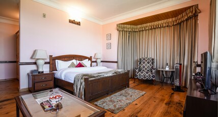 Mahasu House Room Type - Super Deluxe Room