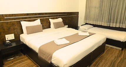 Hotel Shirdi Park Inn (80 Meters From Sai Samadhi Temple) Room Type - Standard Room Non AC Hotel Shirdi Park Inn (80 Meters From Sai Samadhi Temple) Room Type - Standard Room Non AC