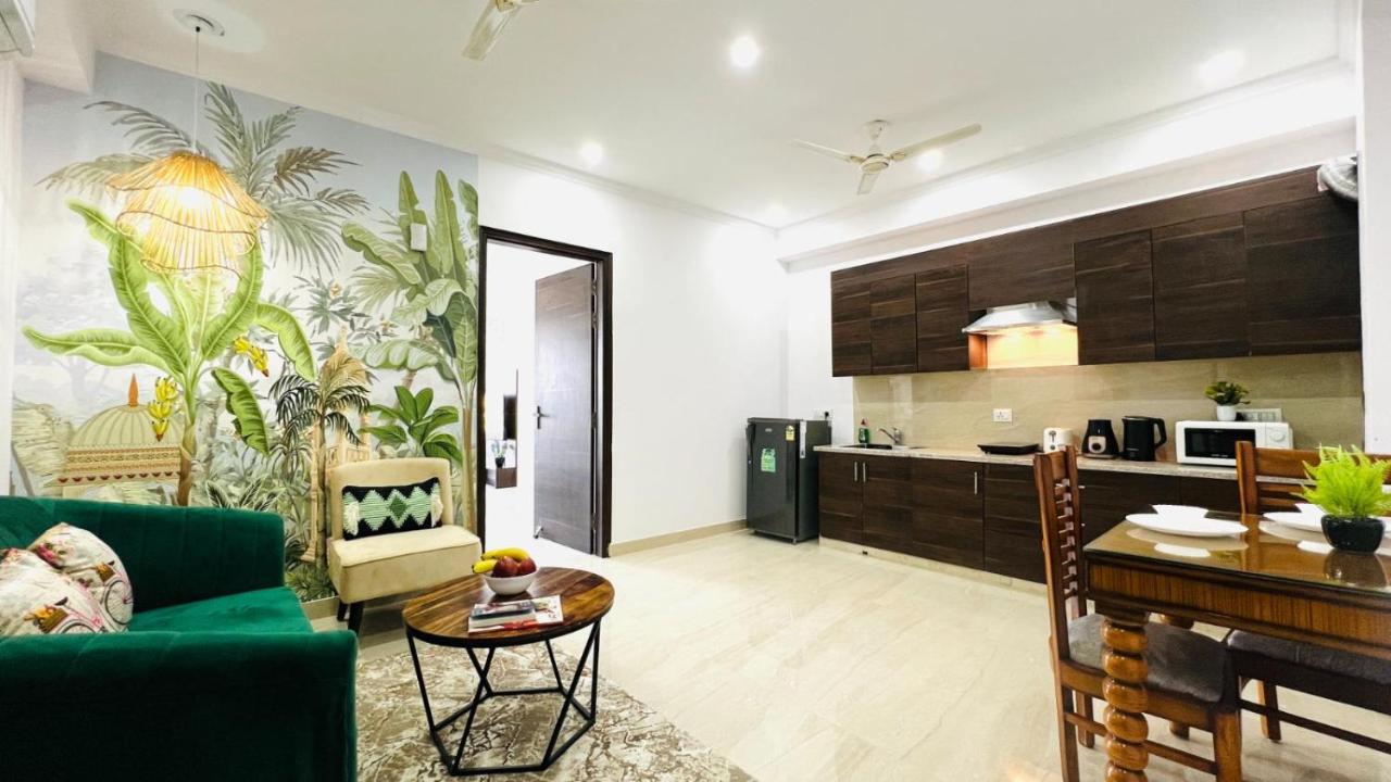 Zen Suites Golf Course Road Gurgaon - Tap to explore photos