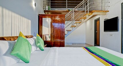Hotel Lake Paradise Room Type - Premium Duplex Room with Mountain view