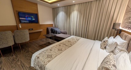 Hotel Royal Lakshmi Palace - Near Jaipur Airport Room Type - Premium Room Hotel Royal Lakshmi Palace - Near Jaipur Airport Room Type - Premium Room