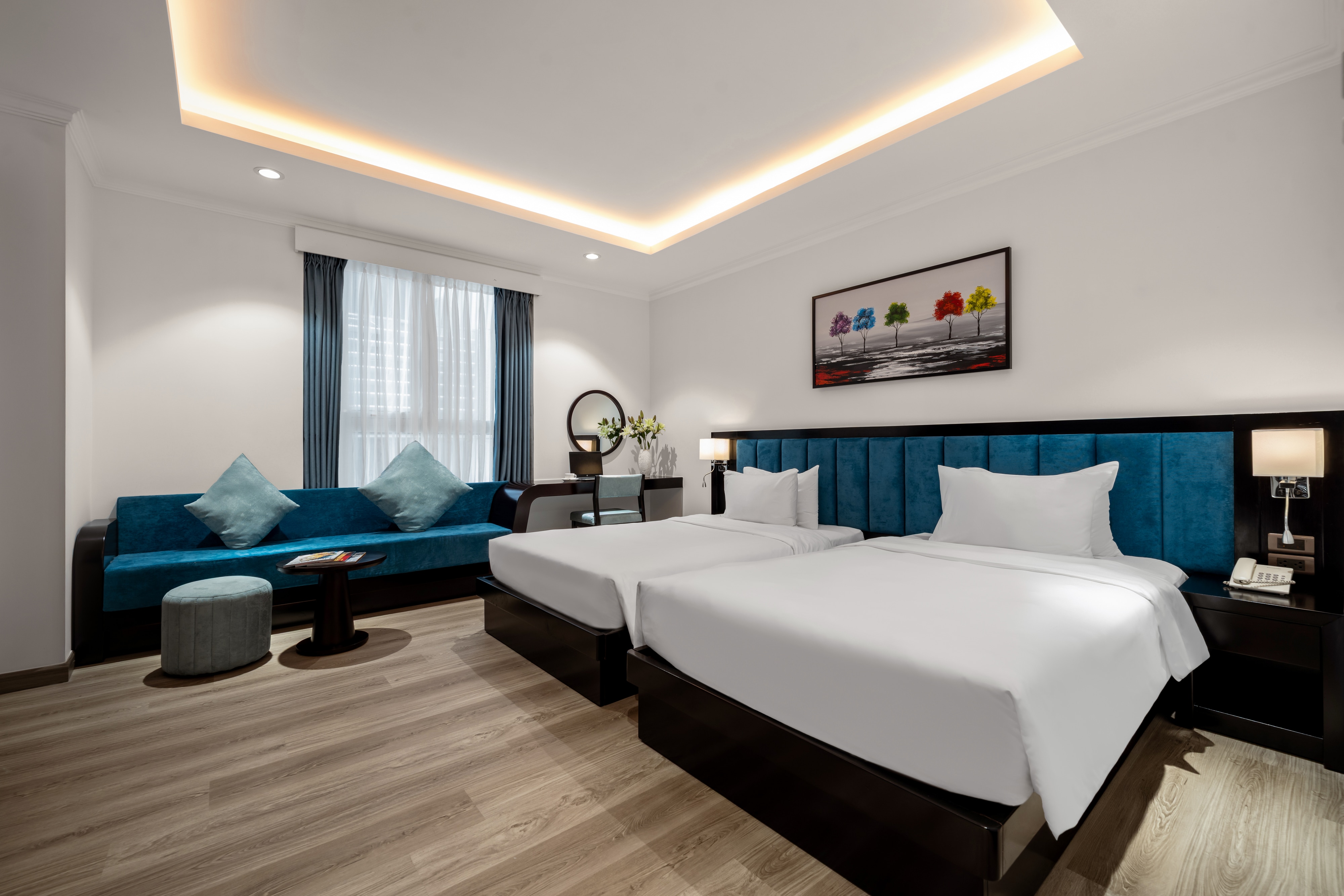 BlueSun Danang Beach Hotel - Tap to explore photos
