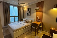 Creekside Retreat-Hiranandani Estate, Thane west