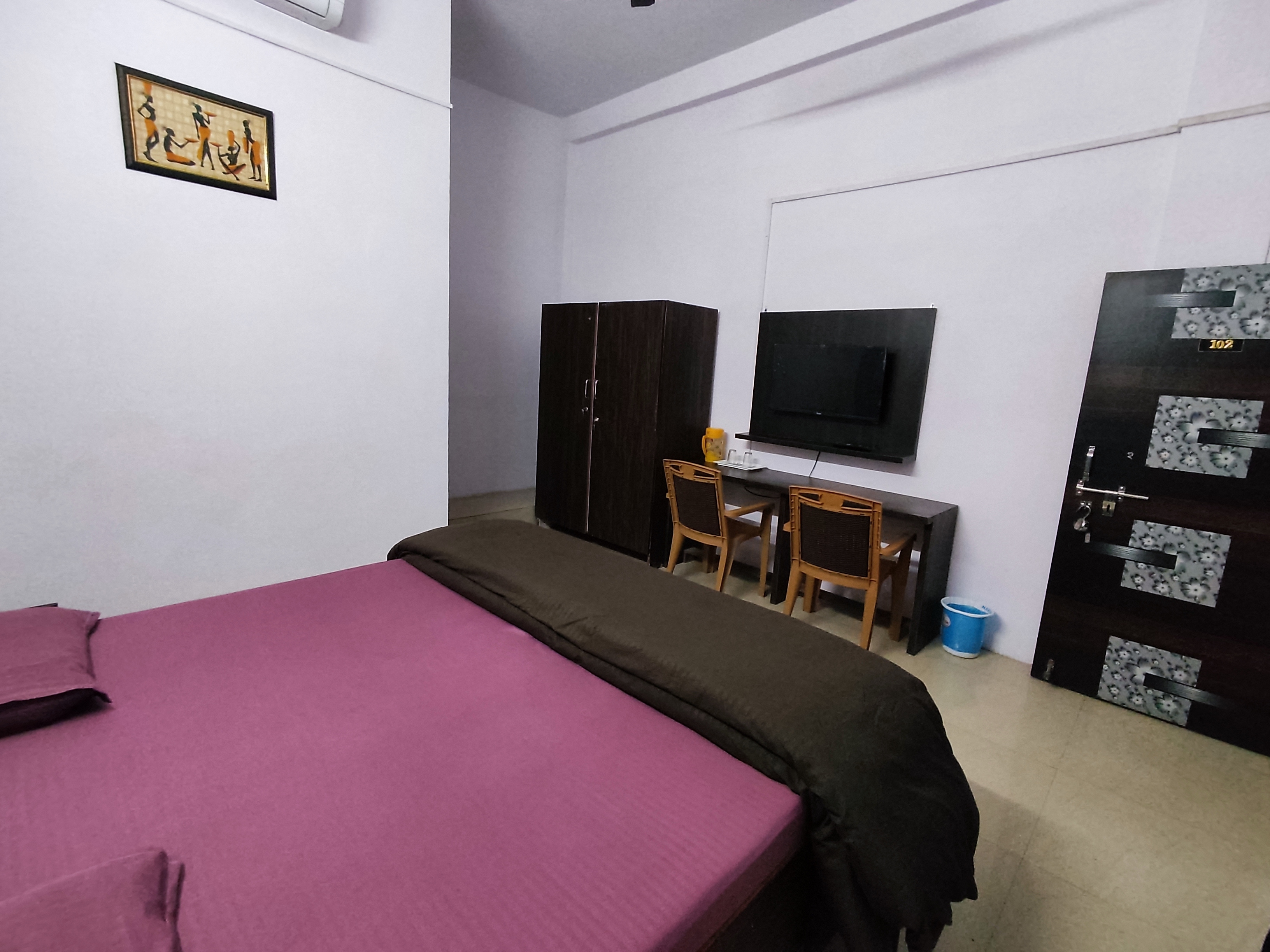 Hotel chawla's - Tap to explore photos
