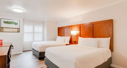 Ramada by Wyndham Mountain View Room Type - 2 Queen Beds Non-Smoking Room
