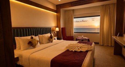Hotel Seaface Room Type - Luxury AC Seaview room | Glass Bridge View