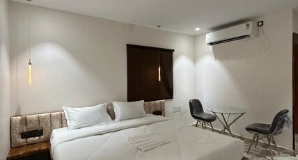 GRAND BLISS HOTEL Room Type - DELUXE ROOM