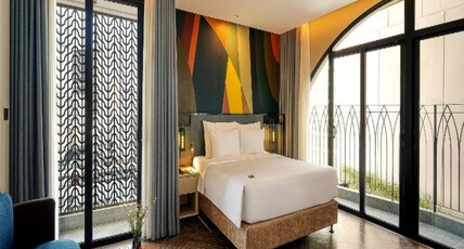 Champton Nha Trang Hotel Room Type - Champa Deluxe Double with Partial Sea View