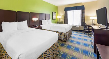 Best Western Plus Pratt Room Type - Suite-2 Queen Beds, Non-Smoking, Kitchenette, Microwave And Refrigerator, 42 Inch Led Television, So Best Western Plus Pratt Room Type - Suite-2 Queen Beds, Non-Smoking, Kitchenette, Microwave And Refrigerator, 42 Inch Led Television, So