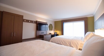 Holiday Inn Express & Suites WILLIAMSPORT Room Type - 2 Queen Beds Standard