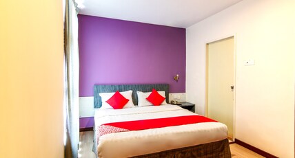 Hotel O Esplanade Room Type - Deluxe King