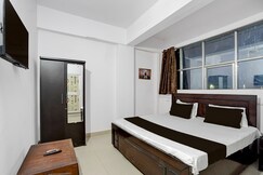 Hotel O Point Co2 Resto & Lodge