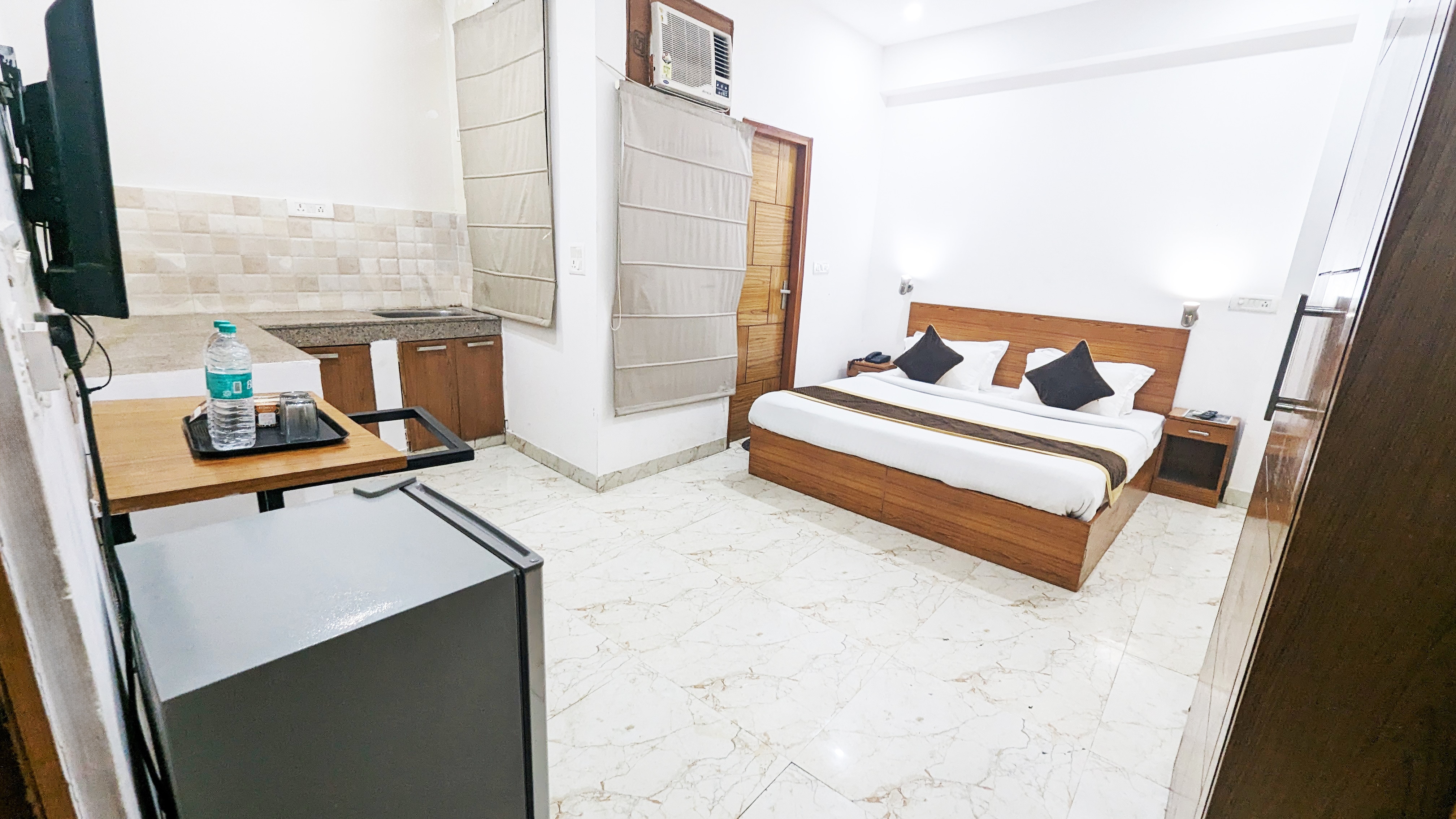 Mauryan Elite Hotel Chhatarpur Metro Station - Tap to explore photos