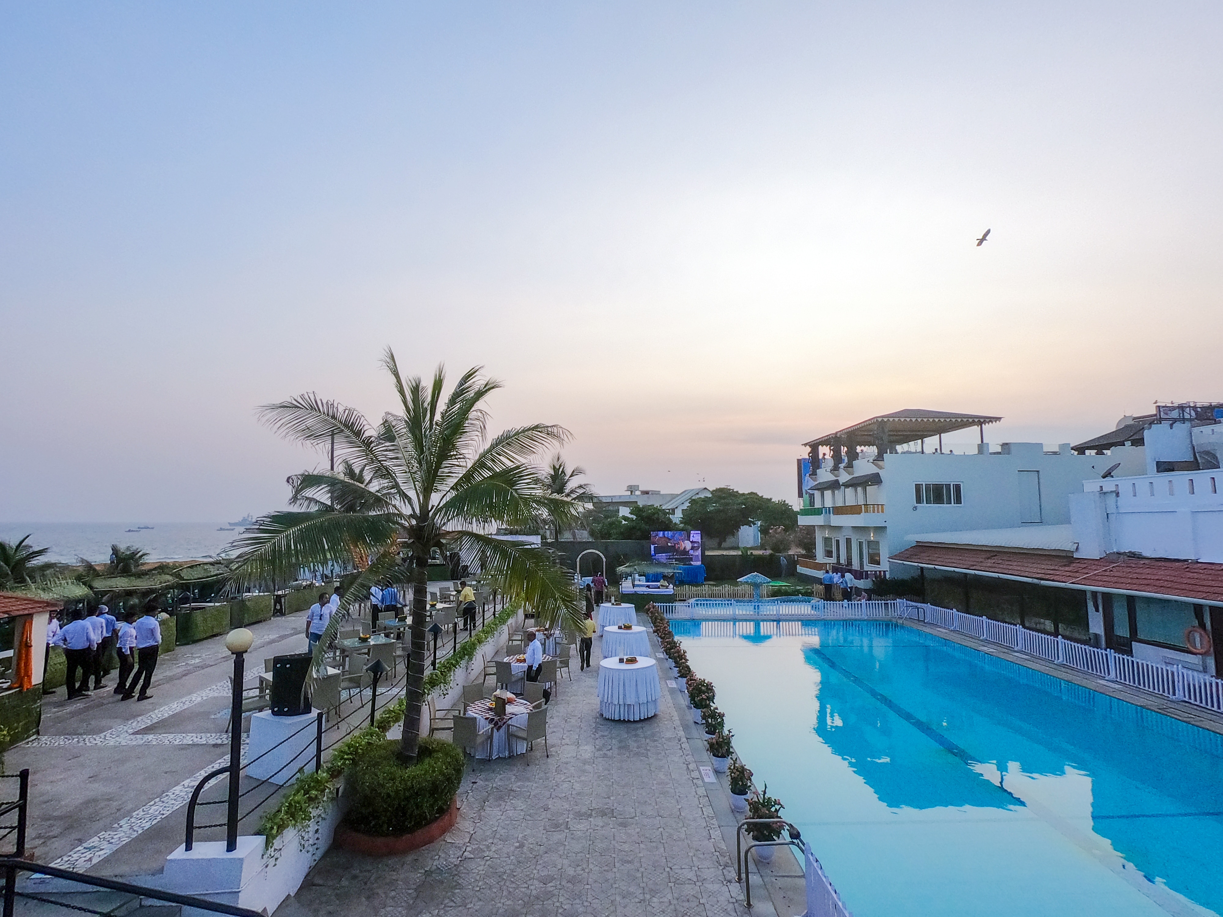 Palm Beach Hotel & Resort - Tap to explore photos