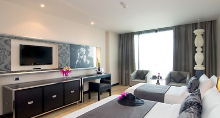 Way Hotel Pattaya Room Type - Superior Sea View