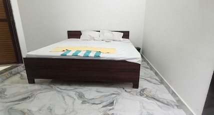 Hotel O Shaurya Galaxy Room Type - Classic