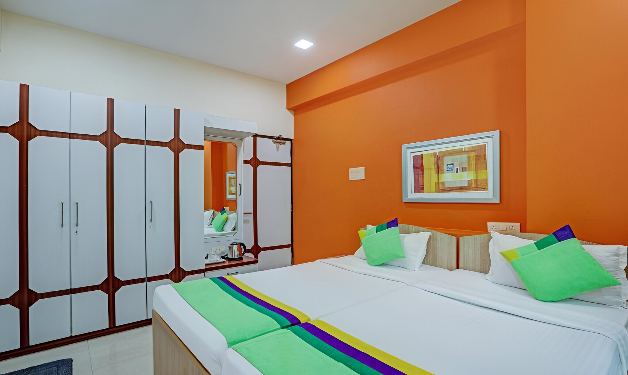 Stay Retreats At Welcome Apartment - BKC - Tap to explore photos