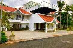 Peninsula Icon Beach Resort