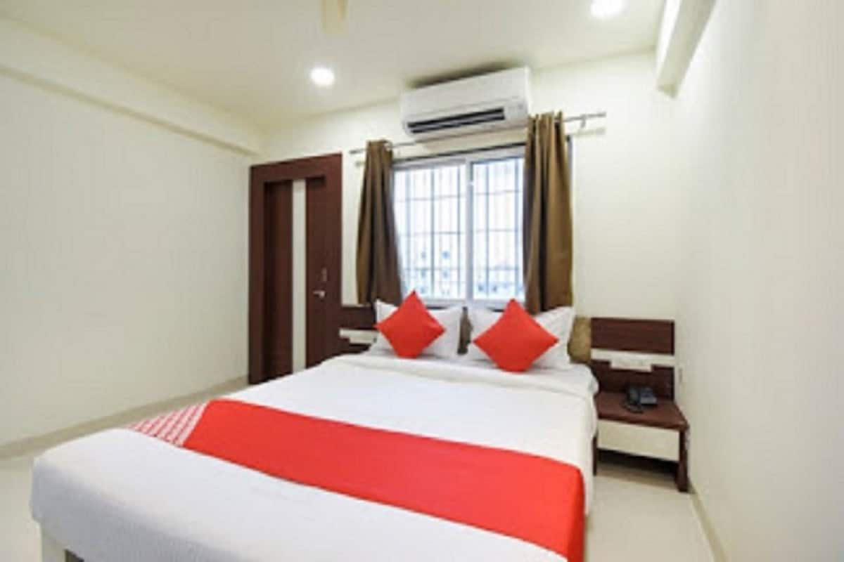 Restr Inn - Tap to explore photos