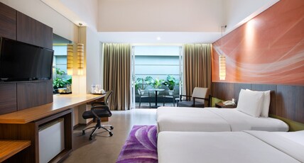 Holiday Inn BANDUNG PASTEUR Room Type - 2 Single Standard Terrace Access