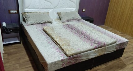 GRAND KAILASH Room Type - DELUXE ROOM