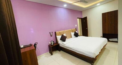 HOTEL RM INN & RESTAURANT Room Type - Standard Room with City View