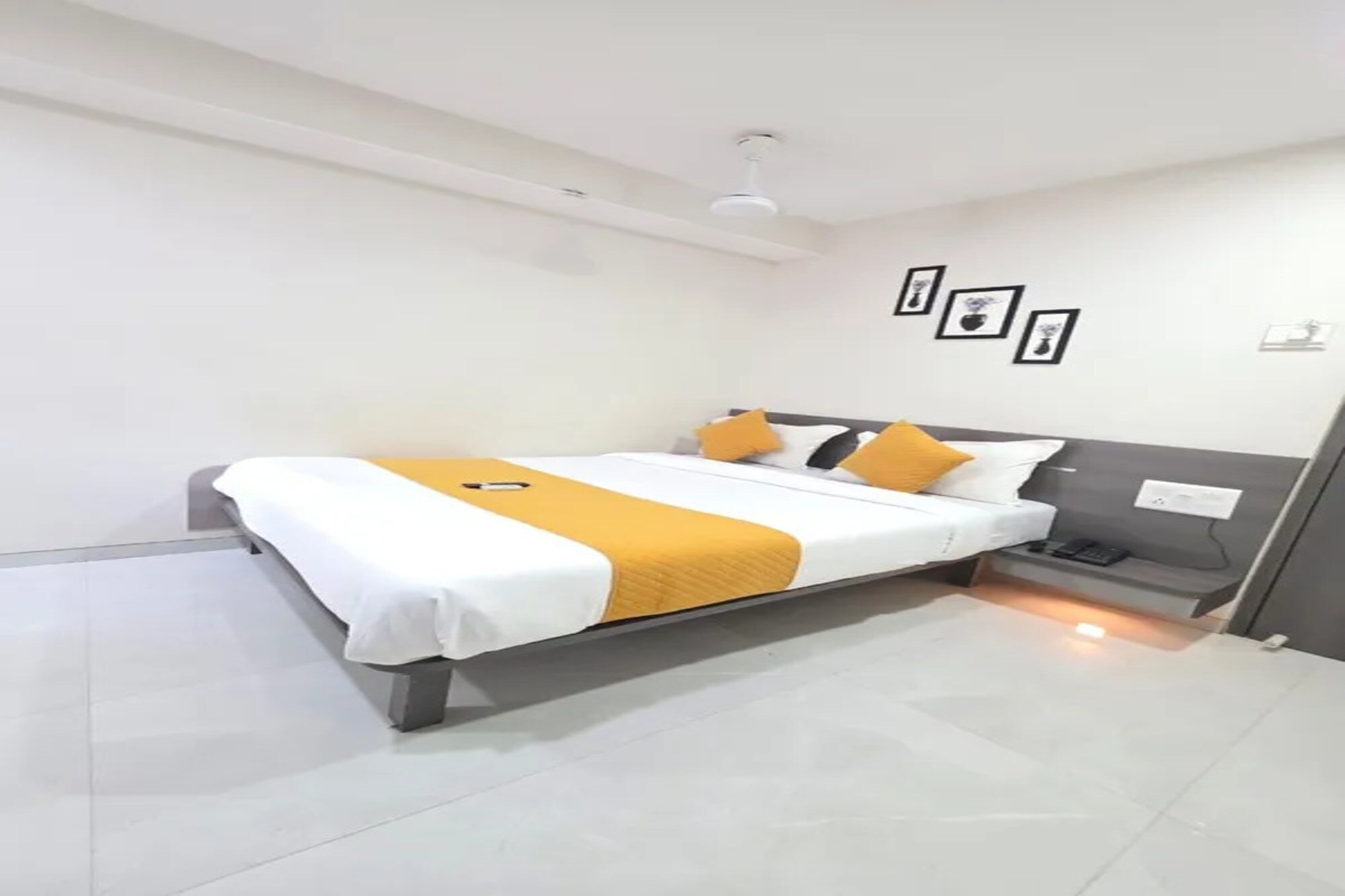 FabHotel RS Regency - Tap to explore photos