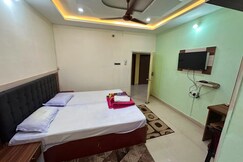 HOTEL DEBAKANYA