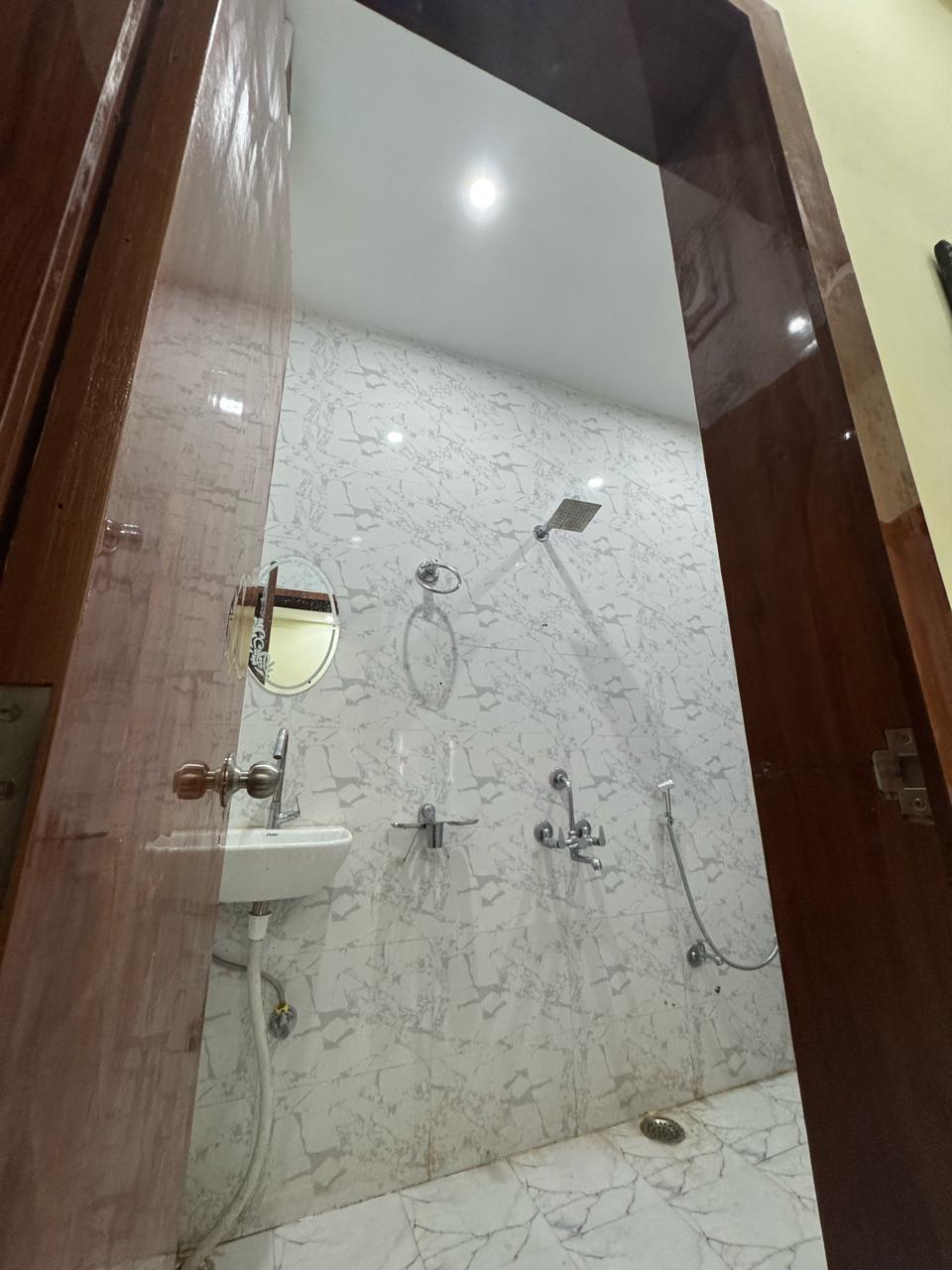 NARAYANA STAY - Tap to explore photos