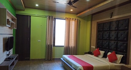 Hotel Shyam Regency Room Type - Deluxe Room