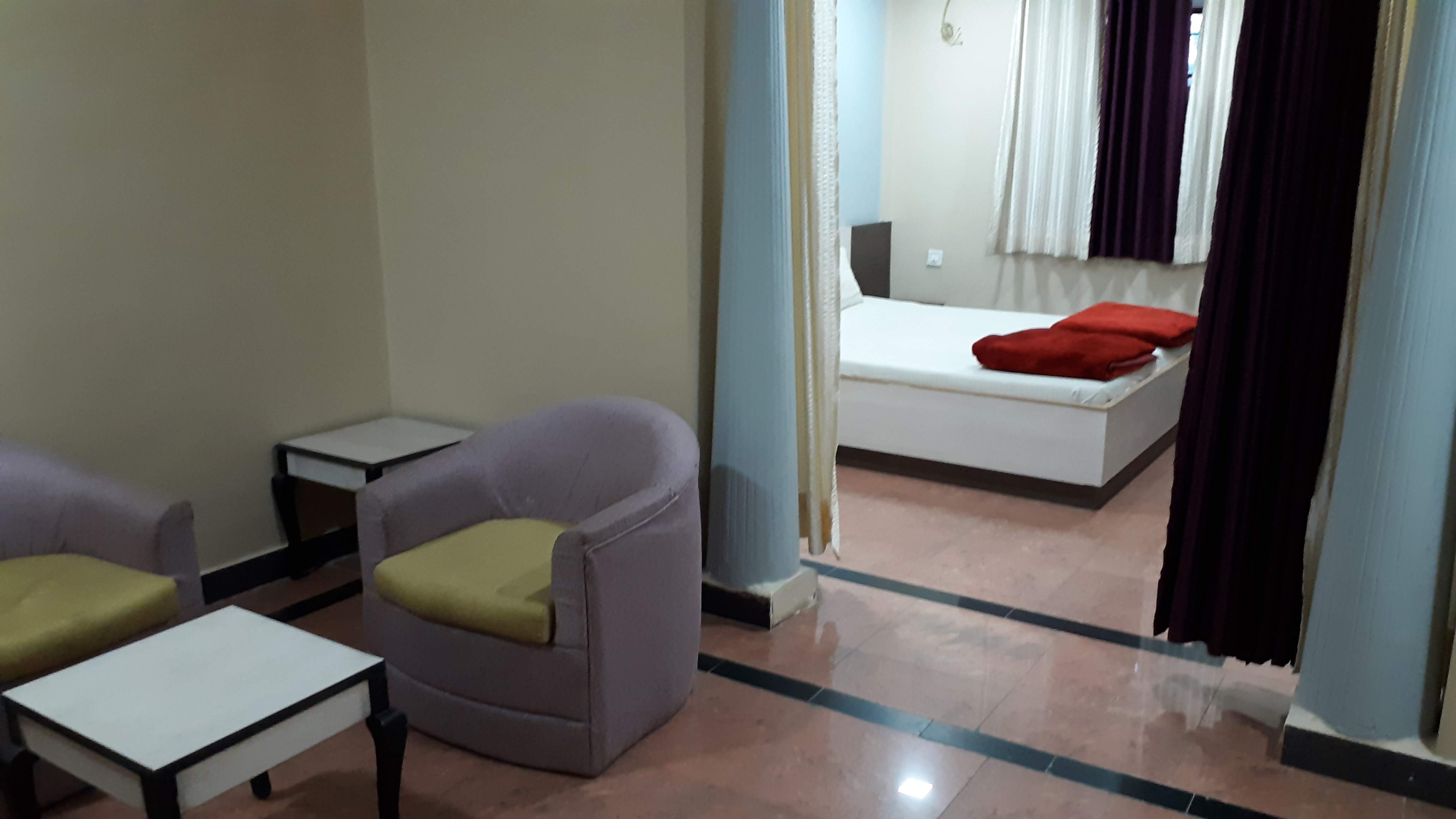 Hotel Devendra - Tap to explore photos