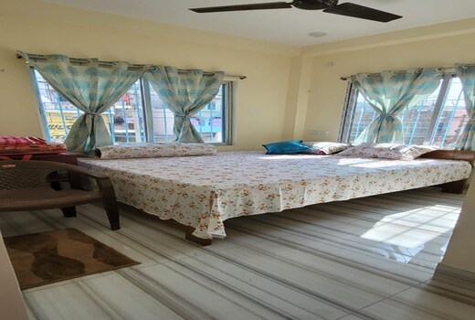 Gour Gadadhar Guest House