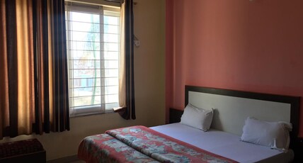 Hotel Yash Palace Room Type - AC ROOM