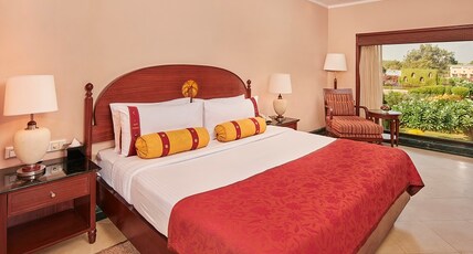 The Lalit Temple View Room Type - Deluxe Garden View King bed
