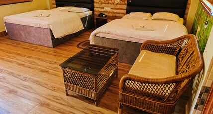 KADAMBINI RESORT Room Type - Deluxe Twin Rooms